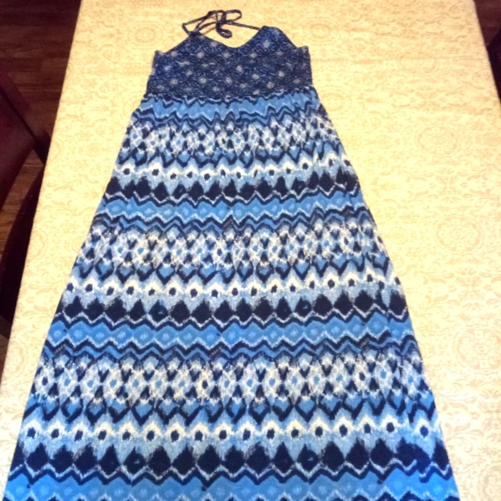 Halter sundress by Arizona Jean Co. Soft cotton, ankle length.